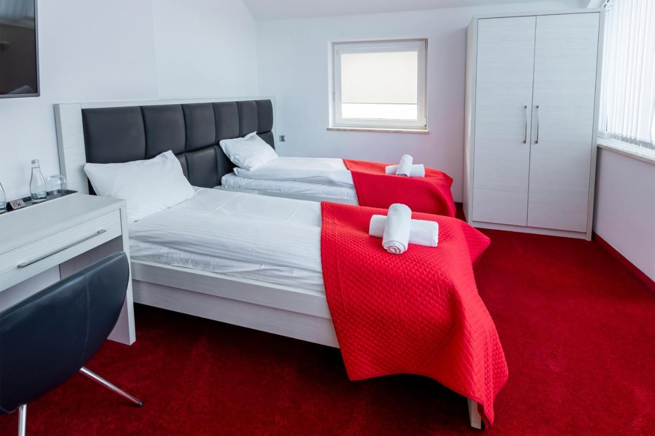 Stacja Snu Hostel Bytow  Bagian luar foto
